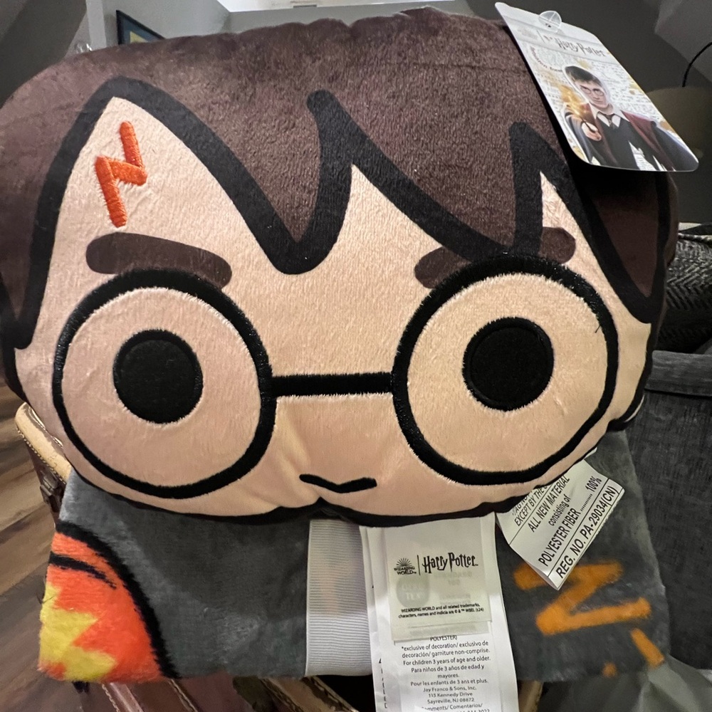 NWT Harry Potter, throw blanket and pillow